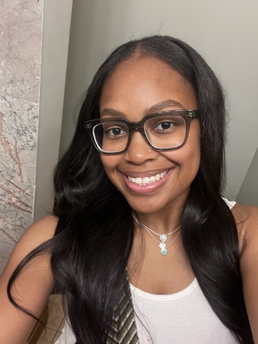 Ariyana T - SLU Babysitter