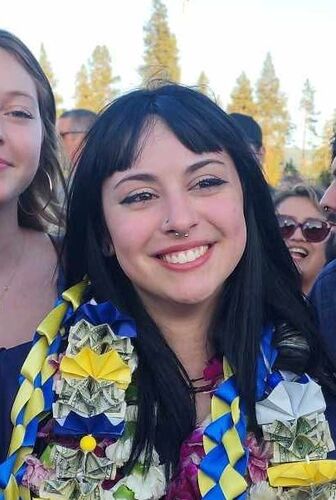 Mia F - Oregon State Babysitter