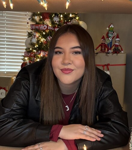 Jasmine M - Triton College  Babysitter