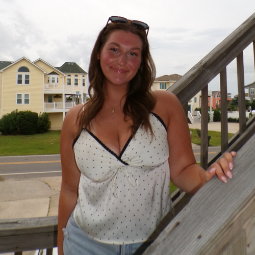 Aprille R - Kean University Babysitter