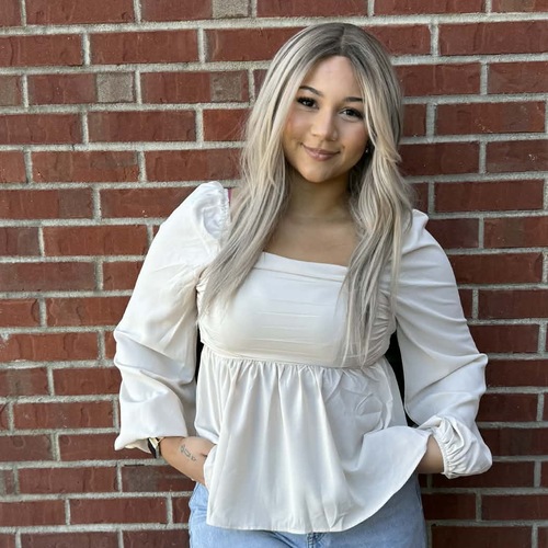 Alexa S - Cosmetology College of Franklin County Babysitter