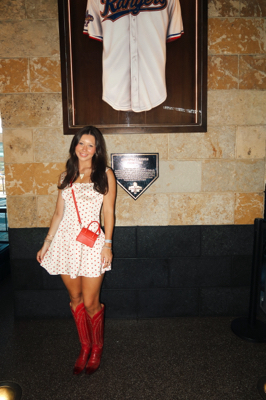 Anna Beth W - Lipscomb Babysitter