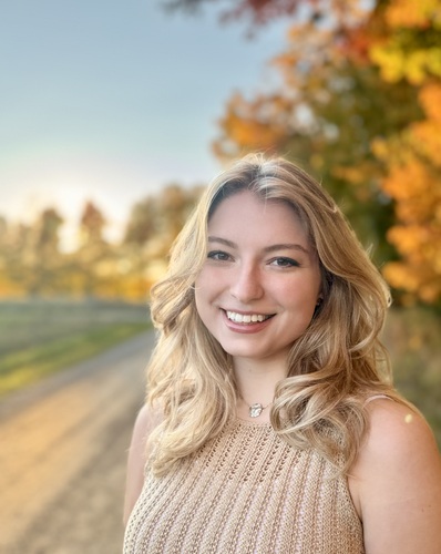 Lilly B - Bethel Babysitter