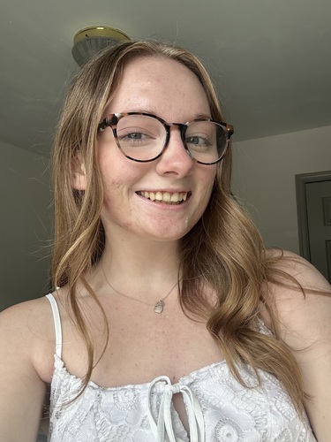 Jenna M - Longwood Babysitter