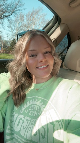 Ella W - Moberly Area Community College  Babysitter