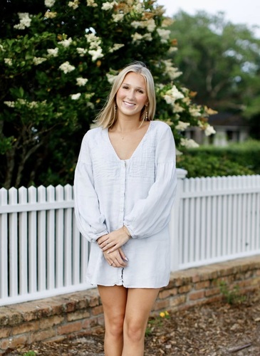 Gracie G - Auburn Babysitter