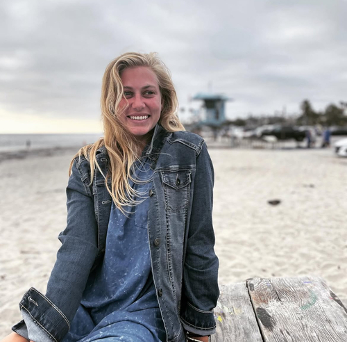 Laura L - Spring Hill Babysitter