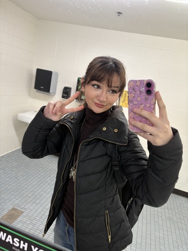 Kyrsten J - Marshall Babysitter