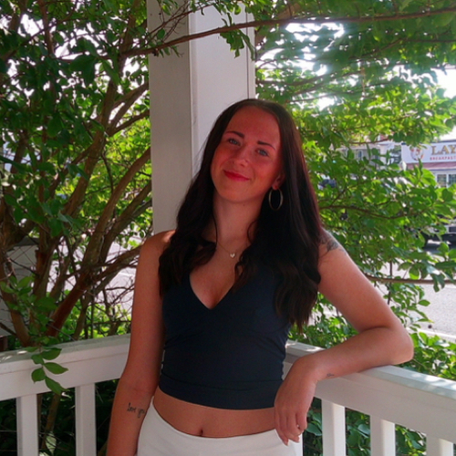 Julianne S - Hartwick Babysitter