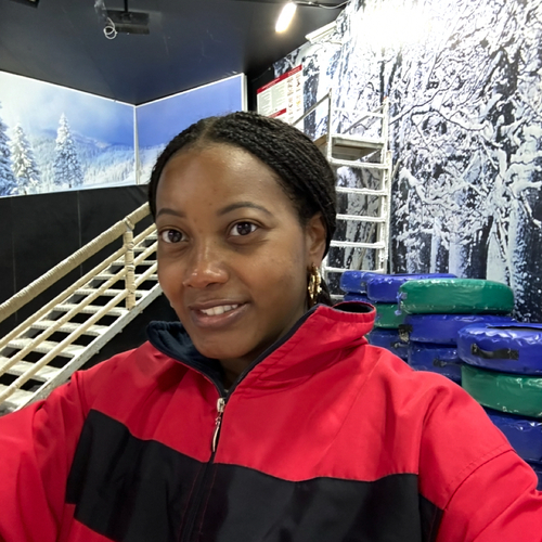 Tenisha H - Grayson County College Babysitter