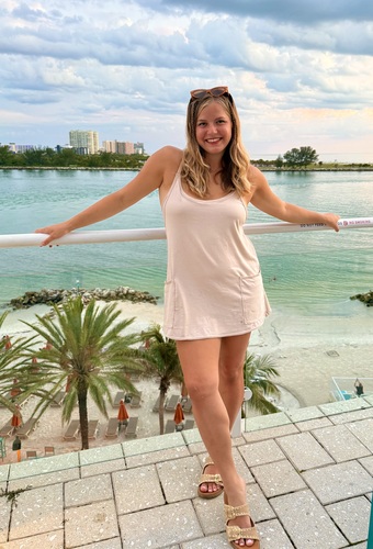 Leahnees M - ETSU Babysitter