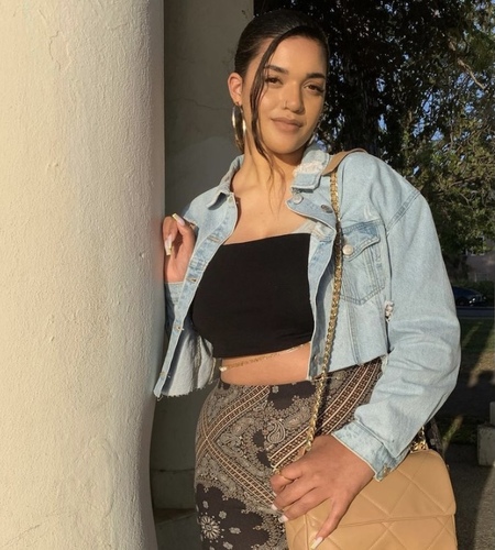 Hayley S - Foothill Babysitter