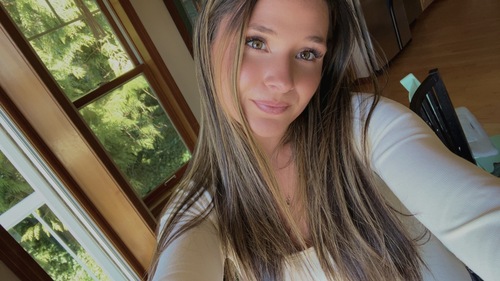 Kirsten P - UNF Babysitter