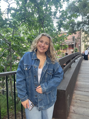 Olivia Z - Cal Poly Babysitter