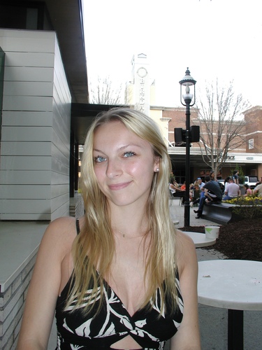 Stella L - UCI Babysitter