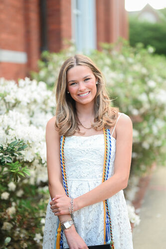 Maddie C - Auburn Babysitter