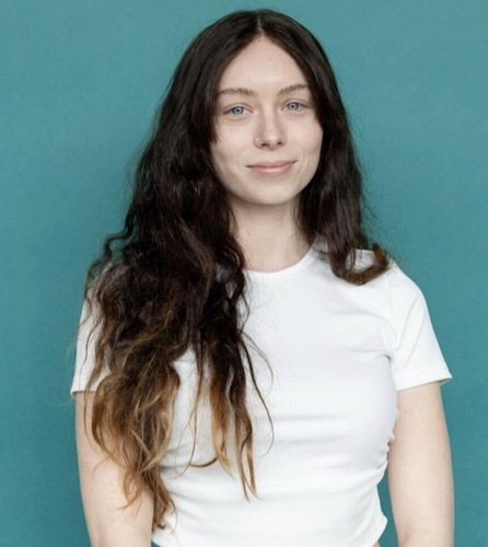 Claire J - SIUE Babysitter