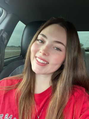 Jasmine F - Wayland Babysitter