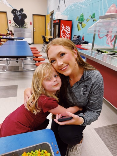 Brooklynn T - Auburn Babysitter