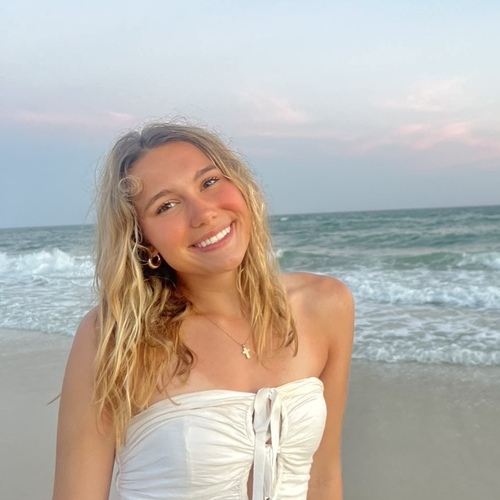 Caroline B - Rhodes College Babysitter