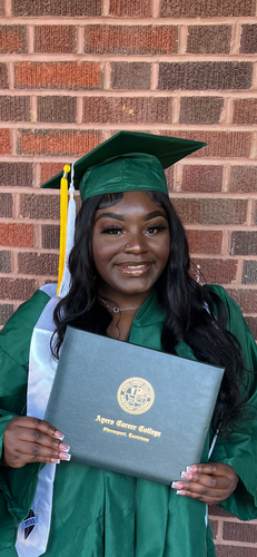 Jakeysecia P - Ayers Career College Babysitter