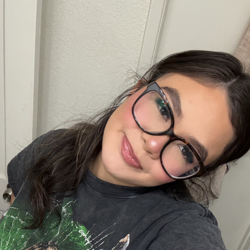 Ariana T - Arizona College-Mesa Babysitter