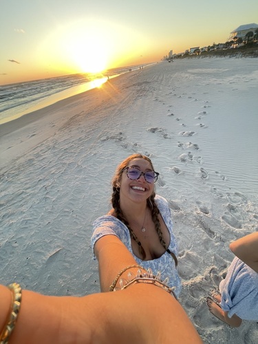 Isabella B - Mercer Babysitter