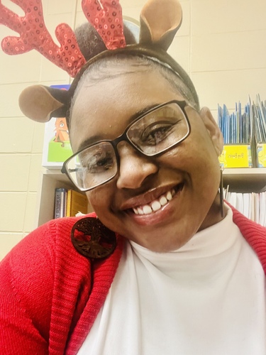 Alexis J - Thomas University Babysitter