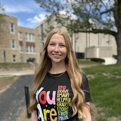 Alyssa L - UMKC Babysitter
