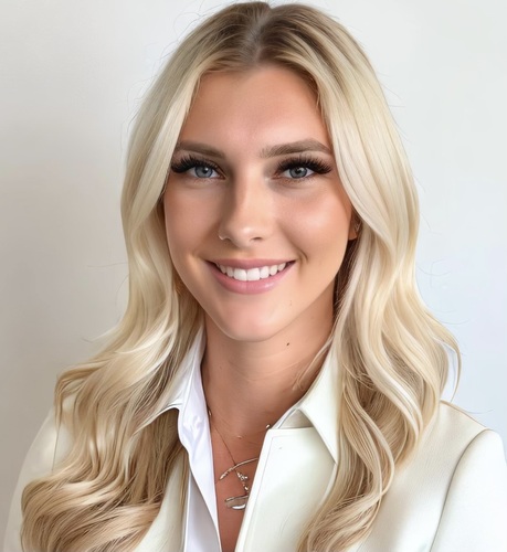 Gwen M - MSJC Babysitter