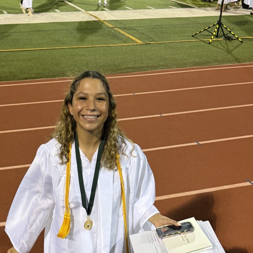 Janellie K – Eastern Florida State College Student Seeking Nanny Jobs