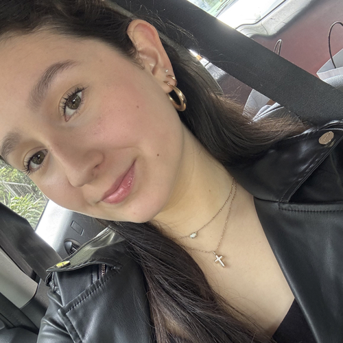 Manuela T - Montclair State Babysitter