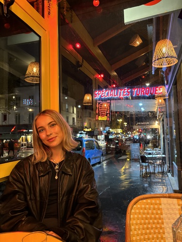 Chloe M - UNC Babysitter