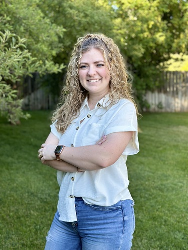 Cassie R - USU Babysitter