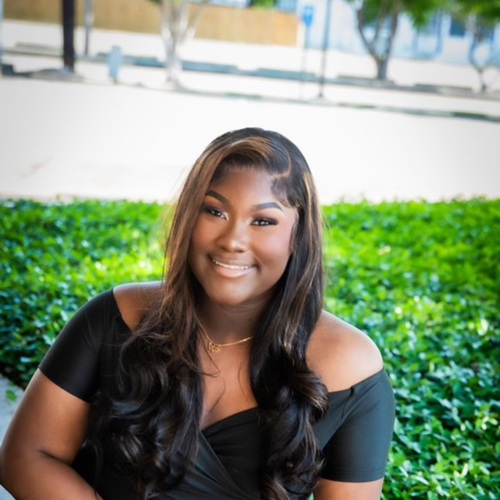 Amia W - UL Lafayette Babysitter