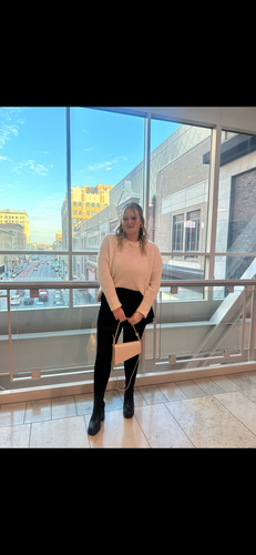 Tessa B - University of Alabama Babysitter