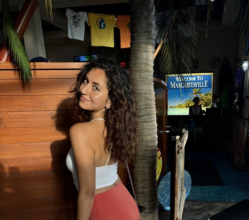 Sara E - Howard Community College  Babysitter