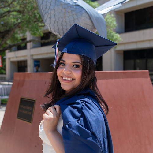 Jillian P - UTSA Babysitter