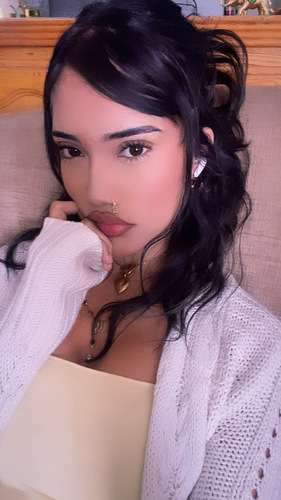 Ashlynn R - SMC Babysitter