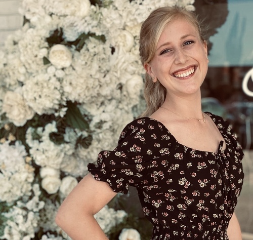 Chloe B - Liberty Babysitter