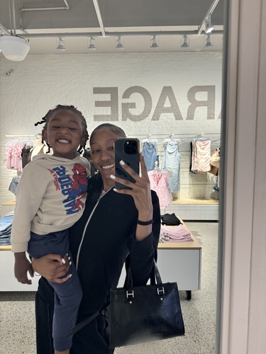 Kayla M - Nassau Community College  Babysitter