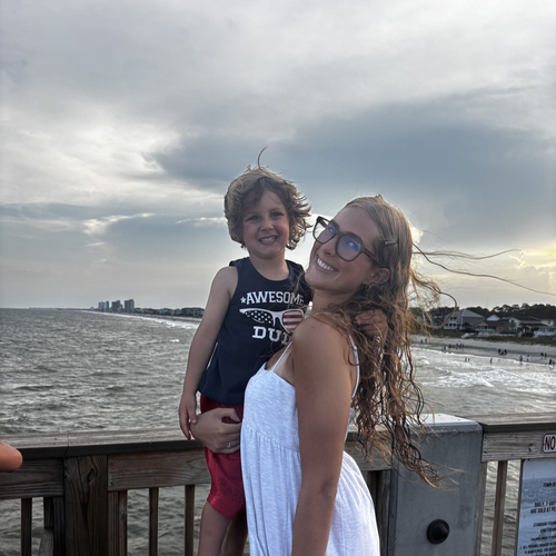 Carly G - CCSU Babysitter