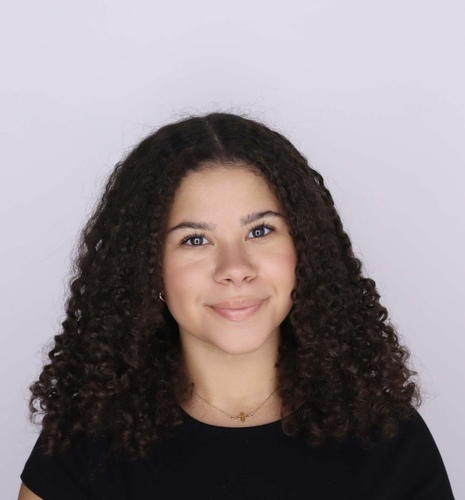 Maya T - VA Tech Babysitter