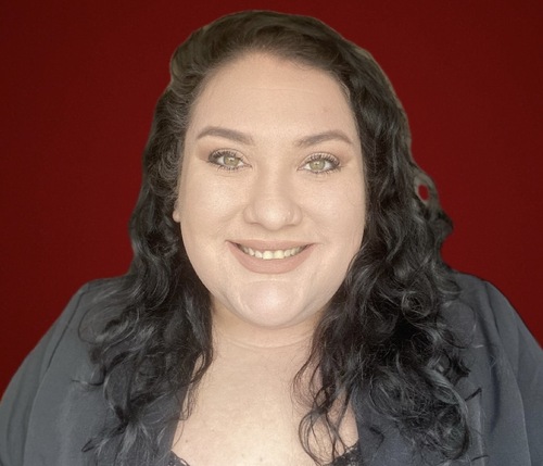 Leanne M - Fresno City College  Babysitter