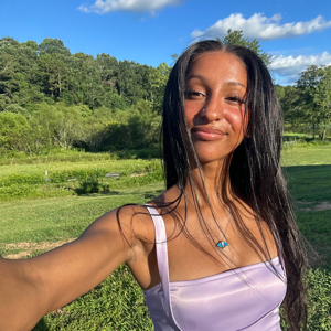 Lucia O – Berry Student Seeking Babysitting Jobs