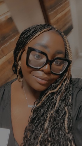 Simone M - SIUE Babysitter
