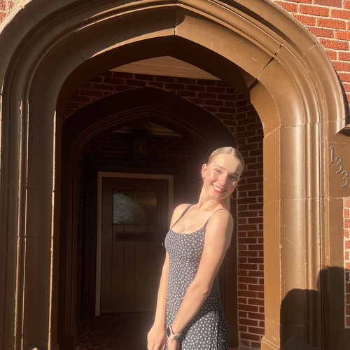 Brooke W - LCC Babysitter
