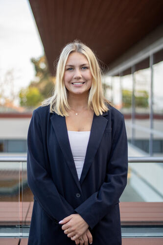 Georgia A - Claremont Babysitter