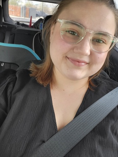 Shelbie B - DeVry University-Michigan Babysitter