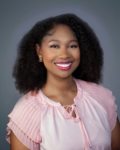 Lauryn G - Texas A&M Babysitter